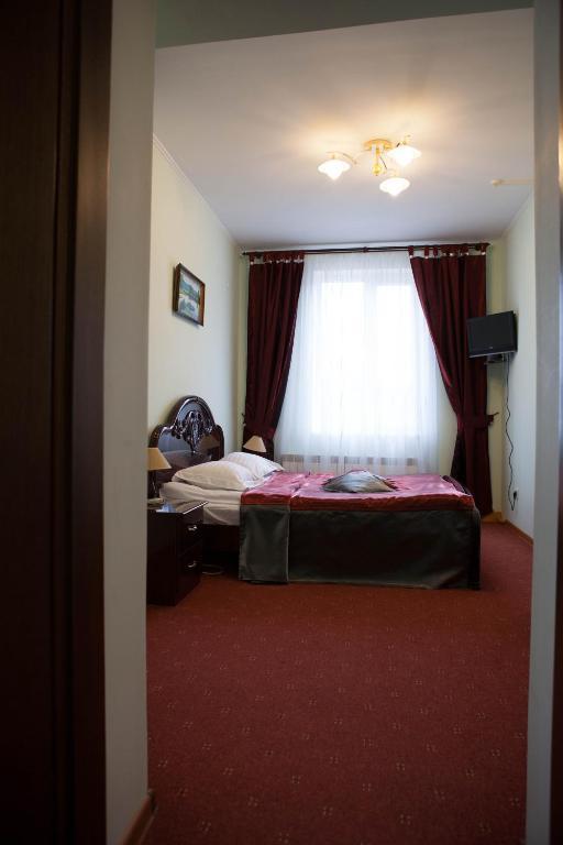 Ялинка Готель Vyshkiv Zimmer foto